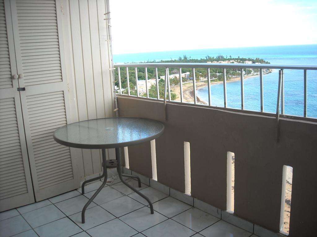 Ocean Front Apartment Лукільо Екстер'єр фото